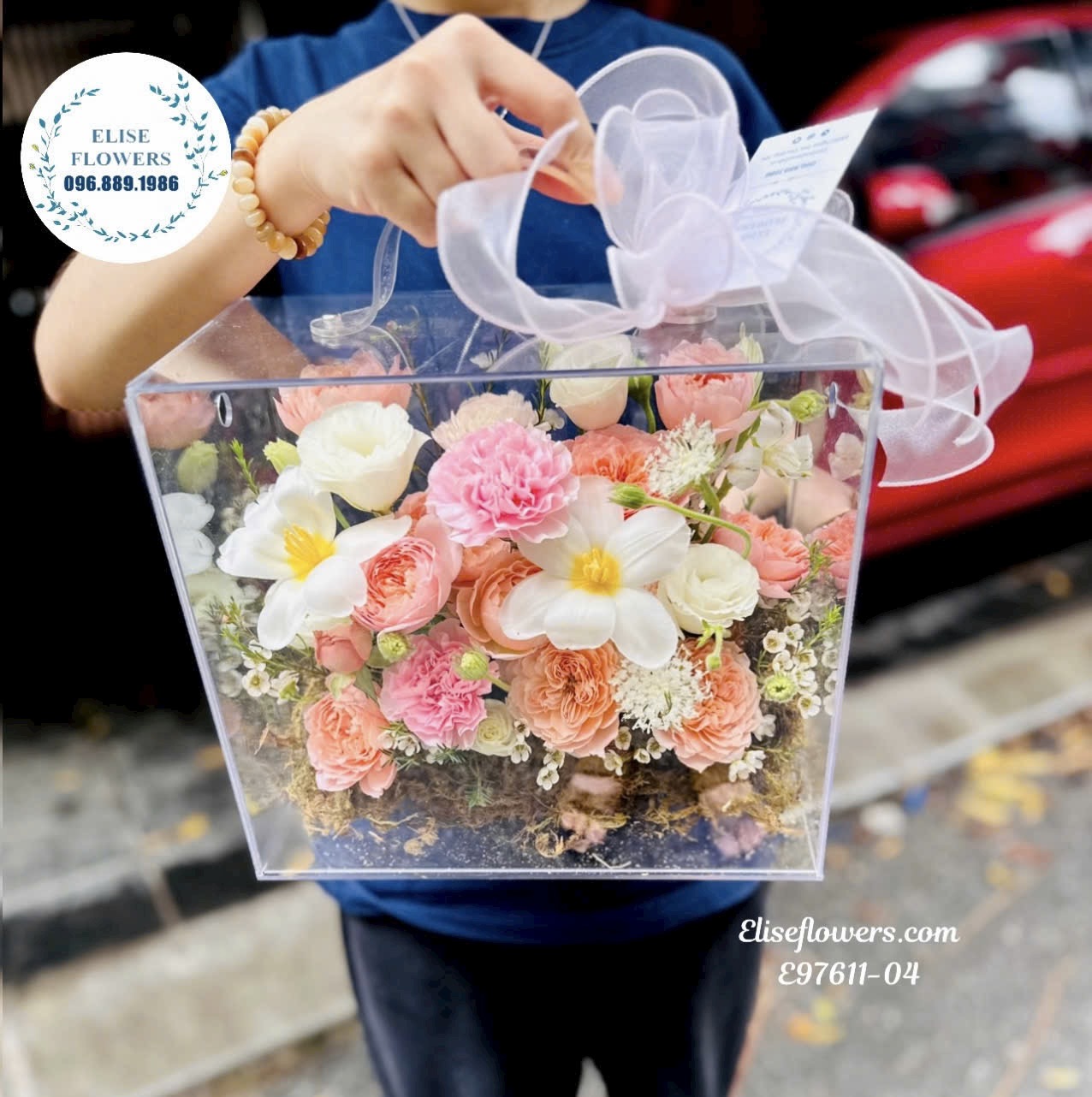Mẫu Hộp Mica Tone Hồng Cao Cấp Tặng Bạn Gái- Eliseflowers