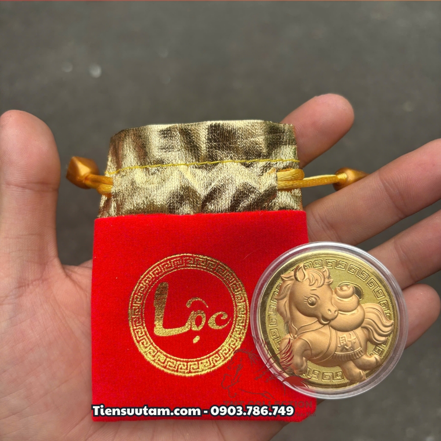Miếng Đồng Xu Con Ngựa Cute 2026 Tặng Túi Gấm Lộc