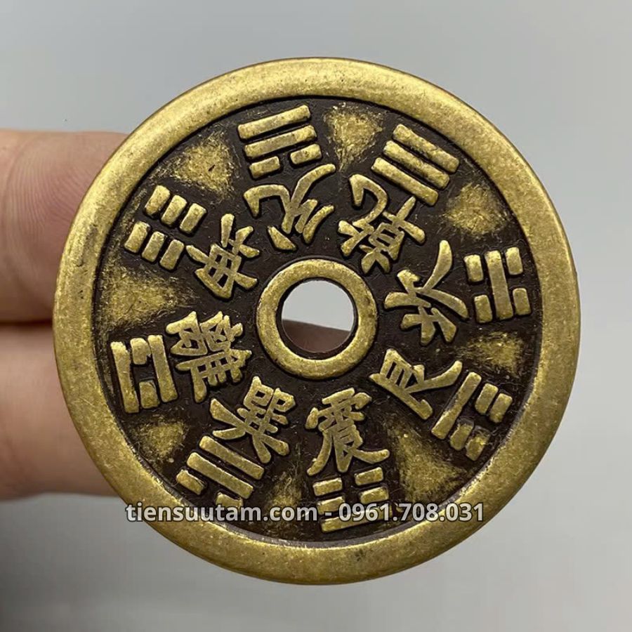 Mặt trước xu 12 con giáp