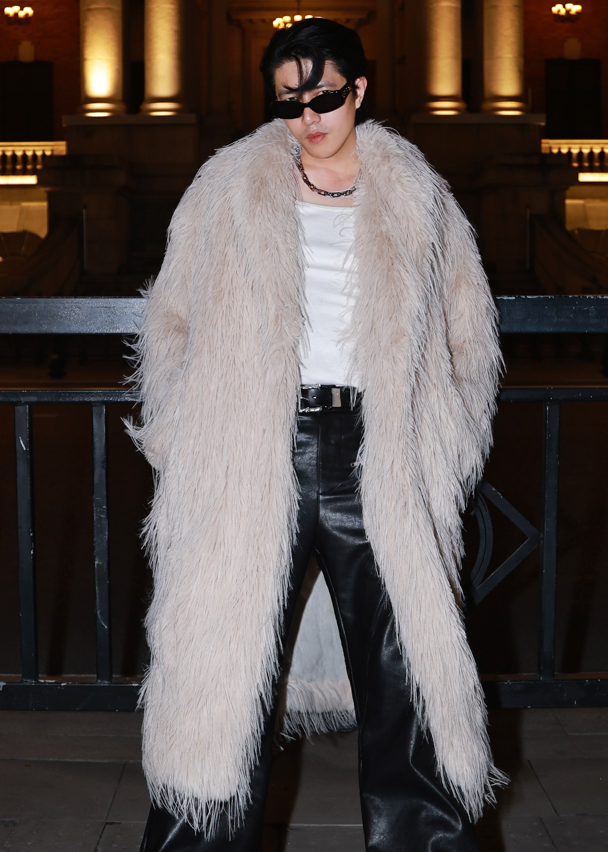 Áo Cream White Faux Fur Long Coat Jacket