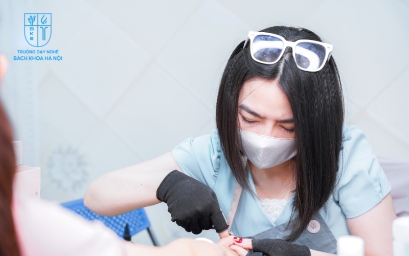 Nghề nail khá dễ tiếp cận
