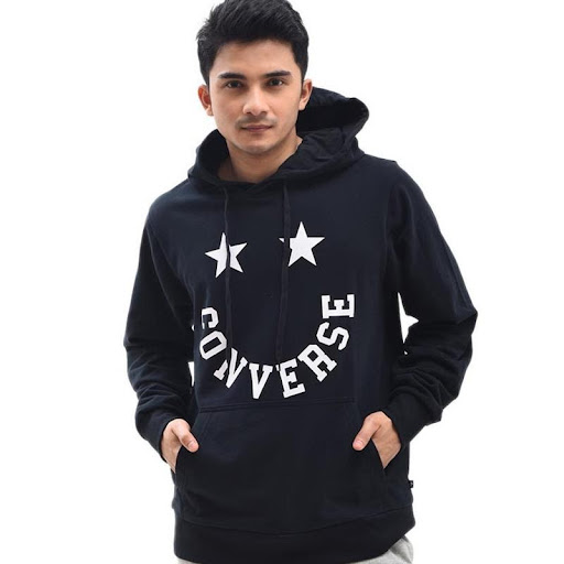 Mùa đông ấm áp và cá tính, đừng quên áo Hoodie Converse