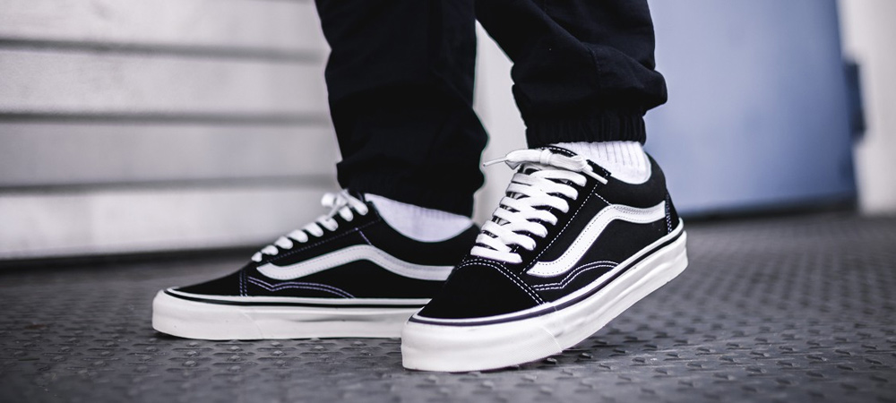 GIÀY VANS OLD SKOOL - ĐÔI GIÀY KHÔNG BAO GIỜ LỖI MỐT