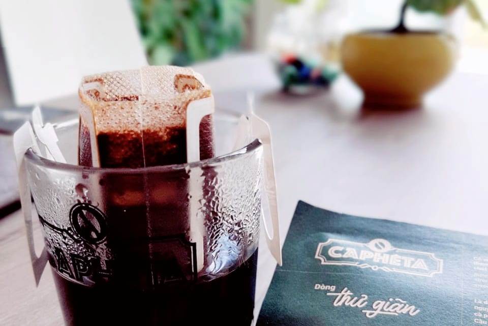 Cà phê phin giấy