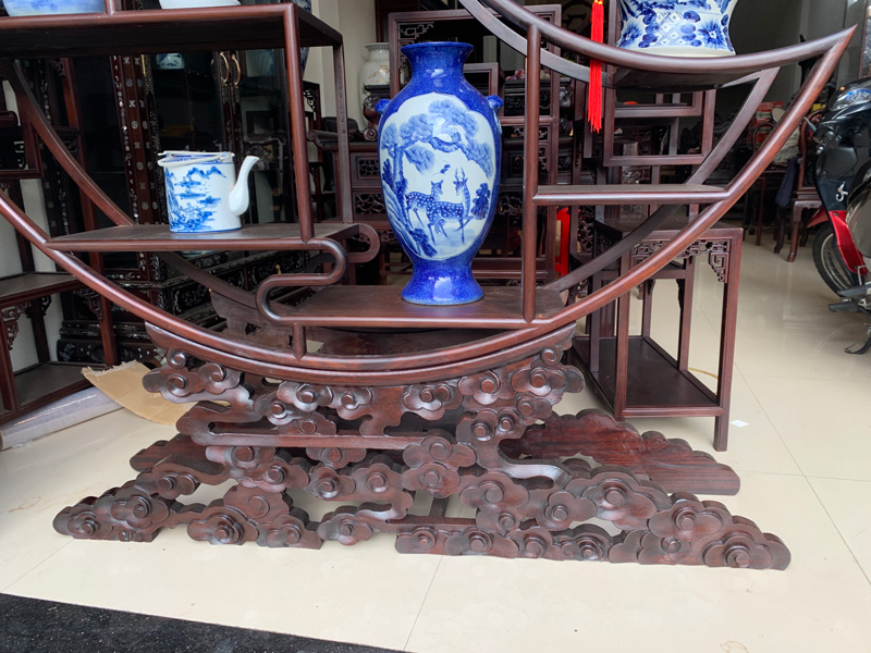 kệ trưng bày gốm sứ