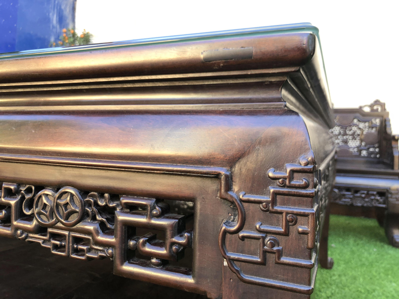 trường kỷ ngũ lân vờn cầu