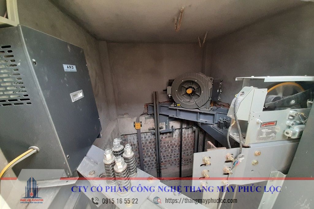 Thang máy gia đình 450kg lắp đặt tại Đường Đầm Trấu - Hà Nội