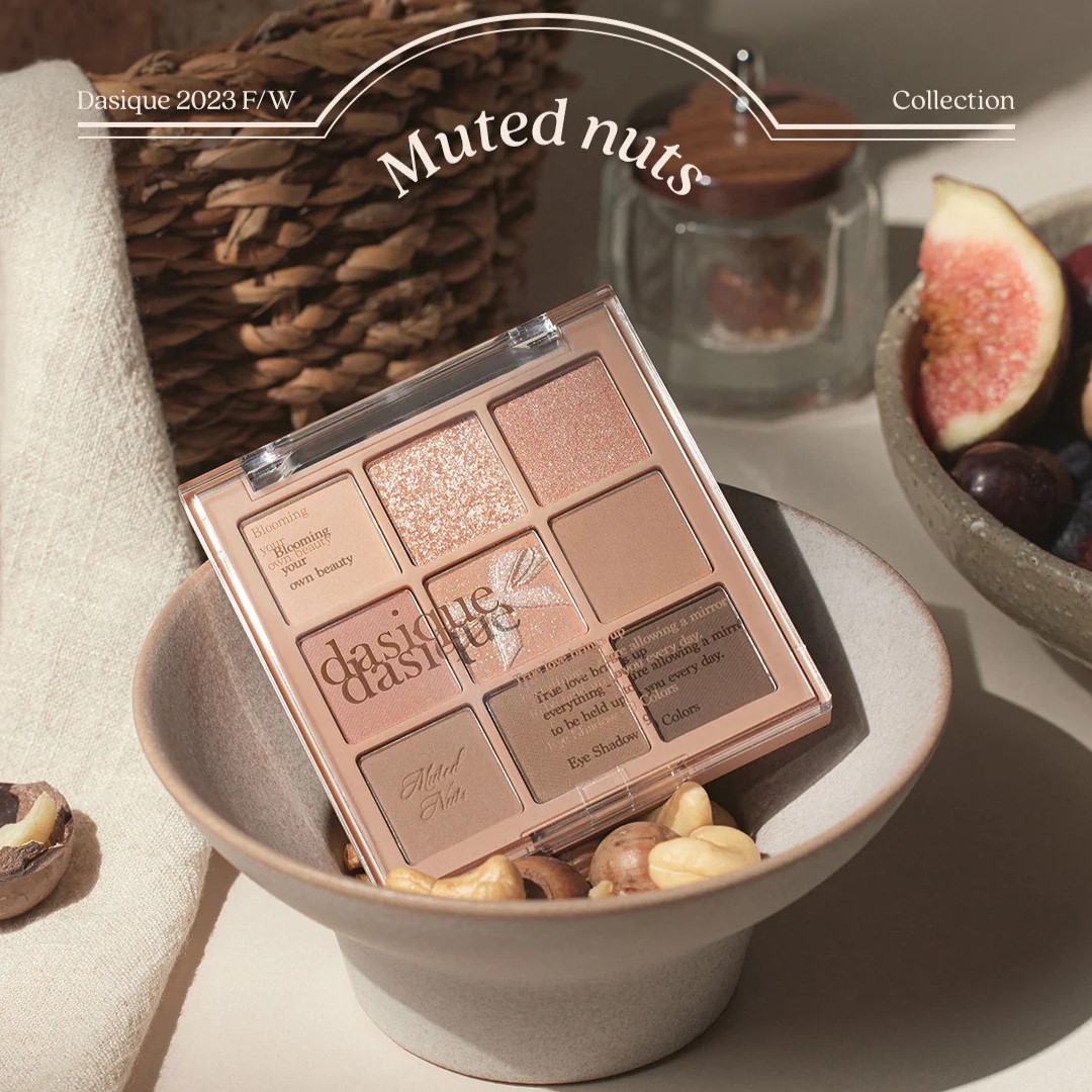 https://myphamkissme.com/bang-phan-mat-9-o-dasique-shadow-palette-7g