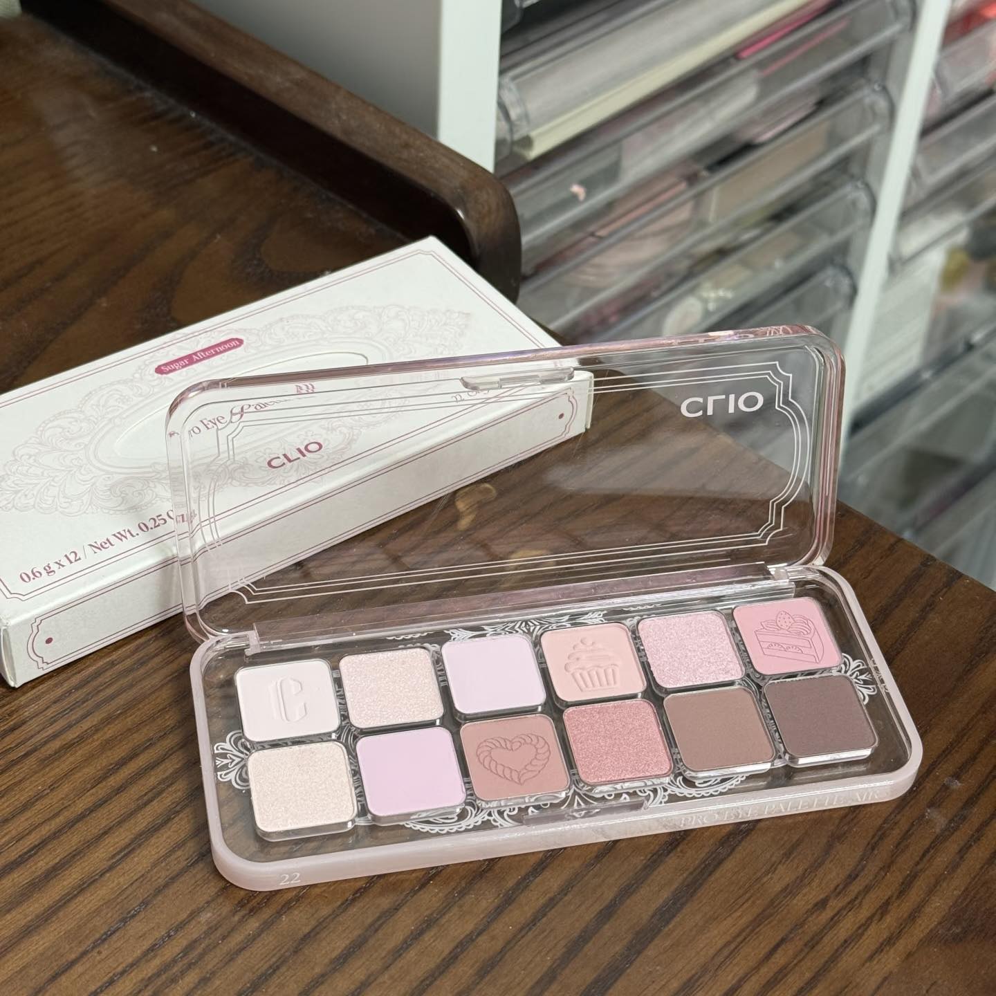 Bảng mắt CLIO 22 SUGAR AFTERNOON