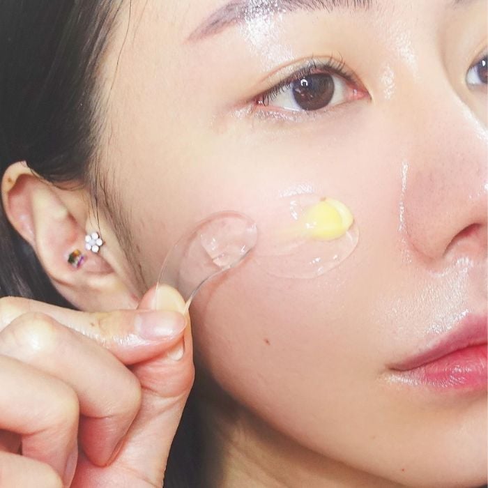 Kem dưỡng Medicube đen Deep Vita C