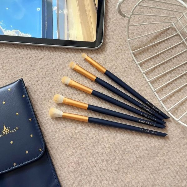 https://myphamkissme.com/set-5-co-makeup-mat-amortals-starry-eye-makeup-brush