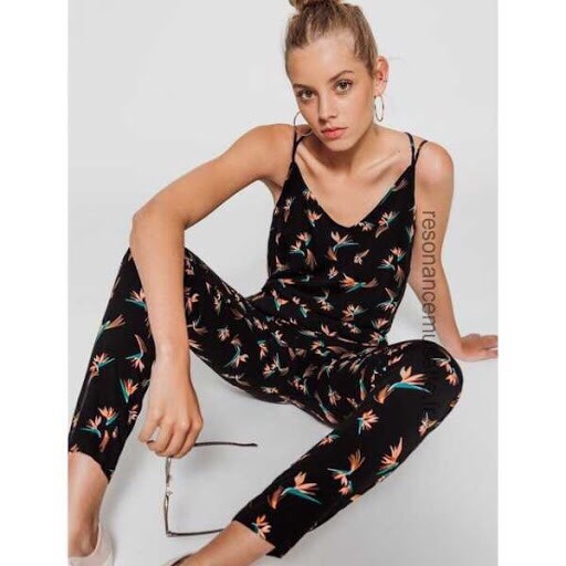 Jumpsuit 2 dây Bizzbee