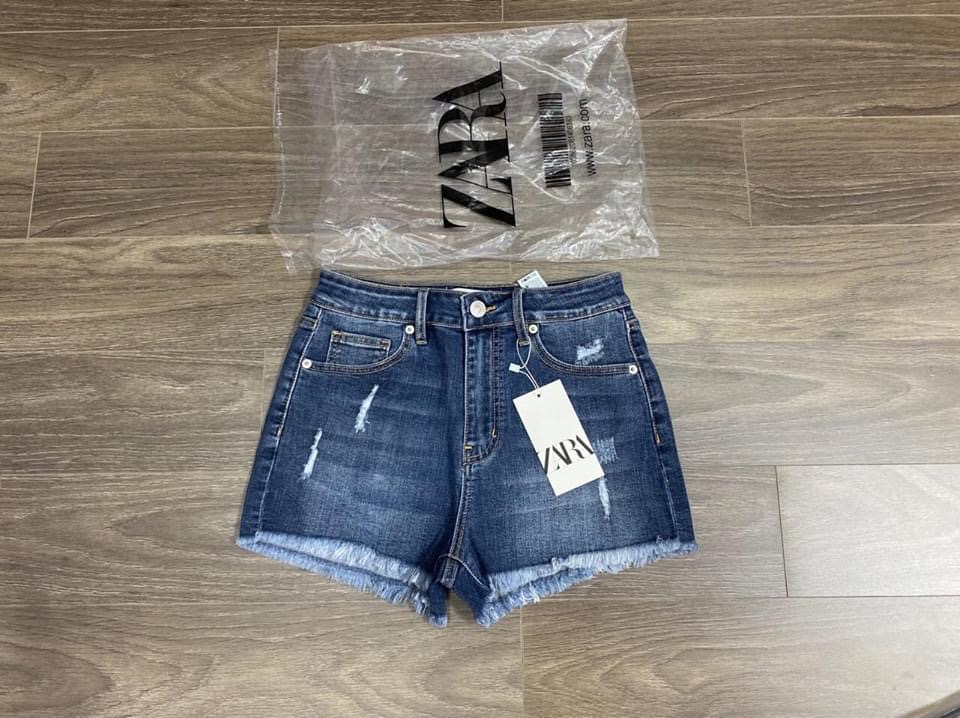 Quần Short Jeans Zara Tua Gấu