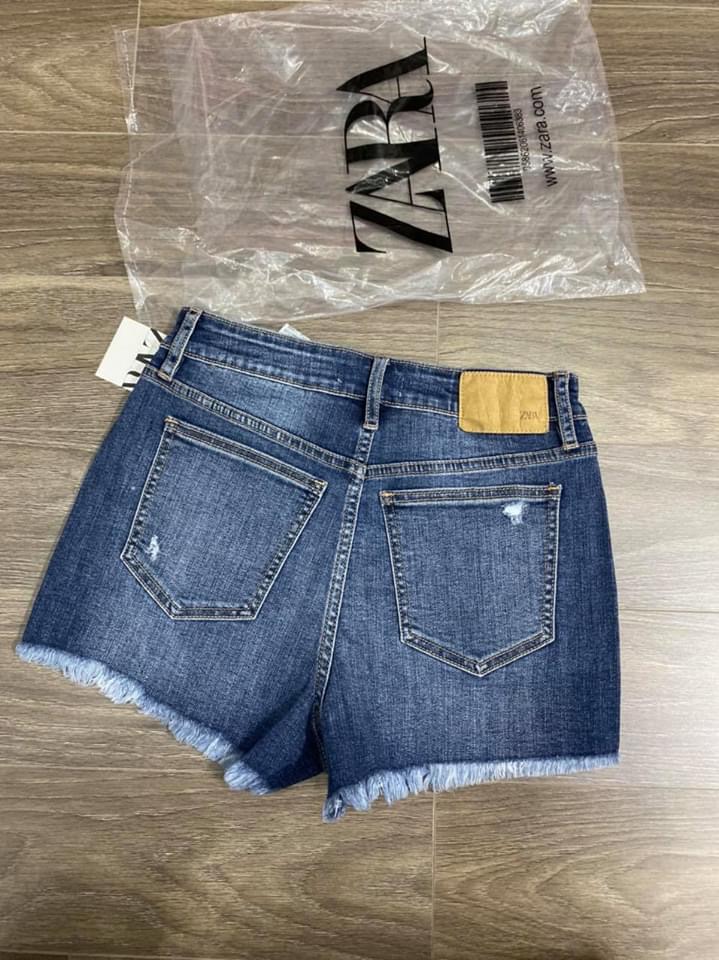 Quần Short Jeans Zara Tua Gấu