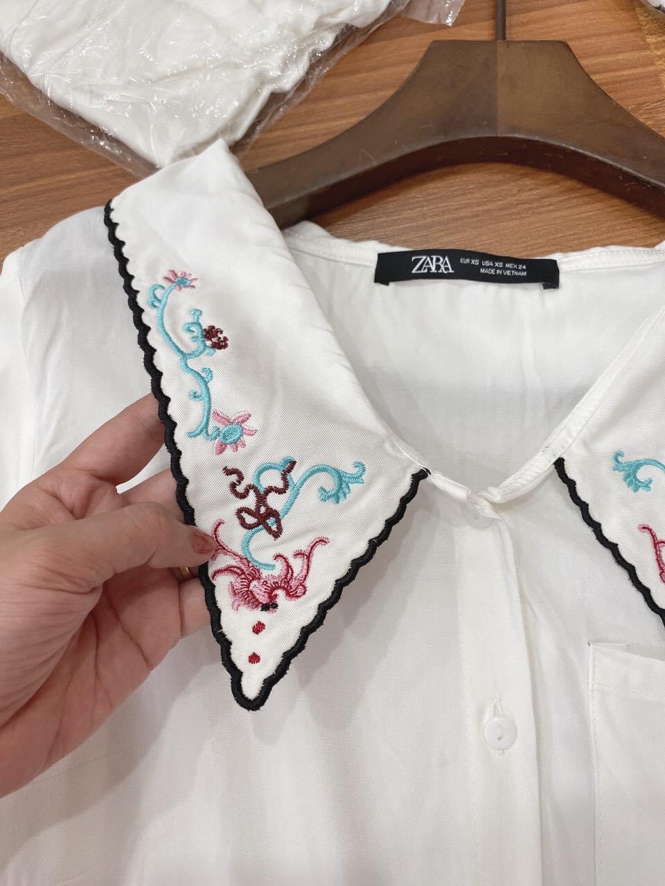 Áo Cổ Sen Thêu Zara