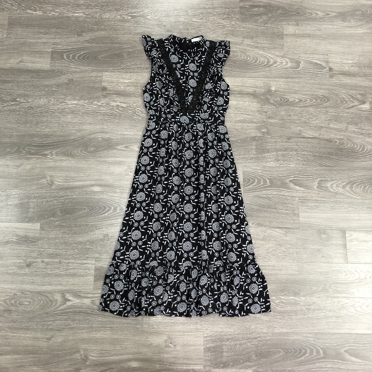 Đầm Oasis Phối Ren