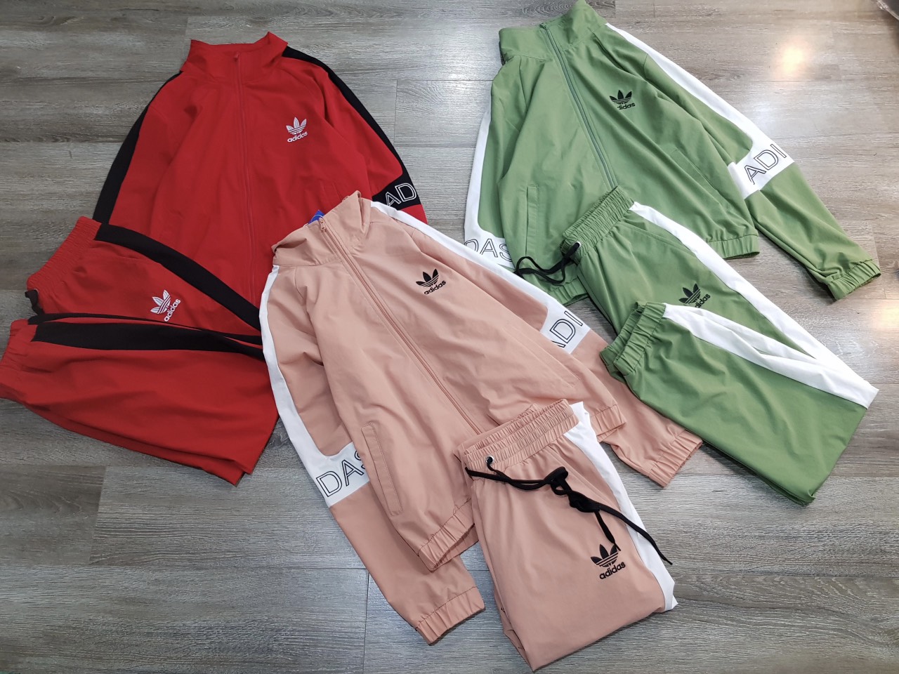 Bộ Gió Adidas