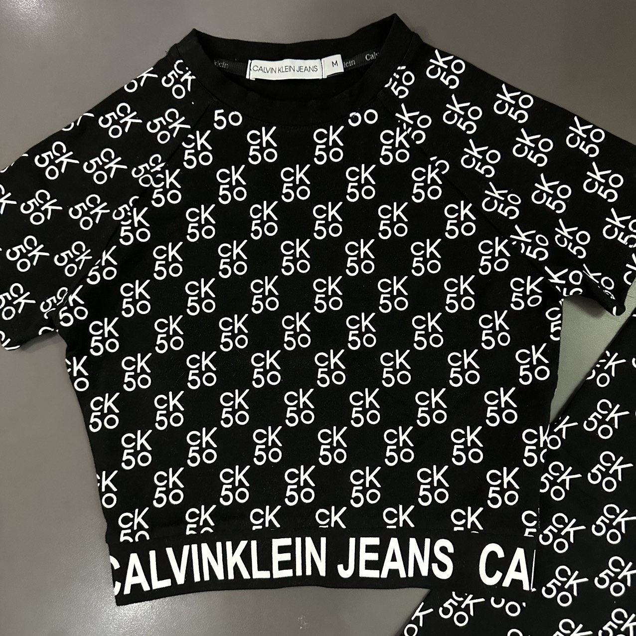 Sét Áo Và Quần CK50