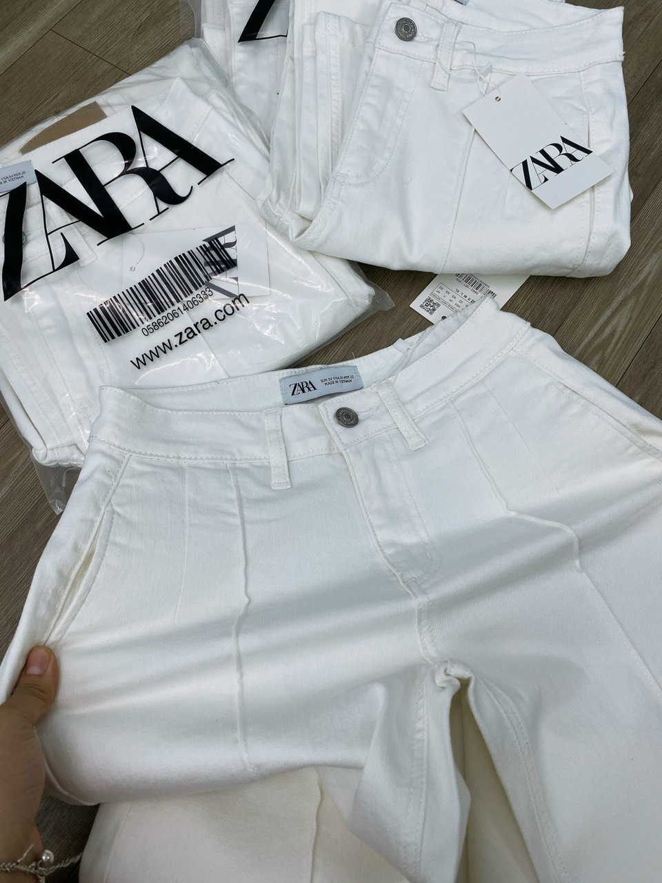 Quần Jean Trắng Ly Zara