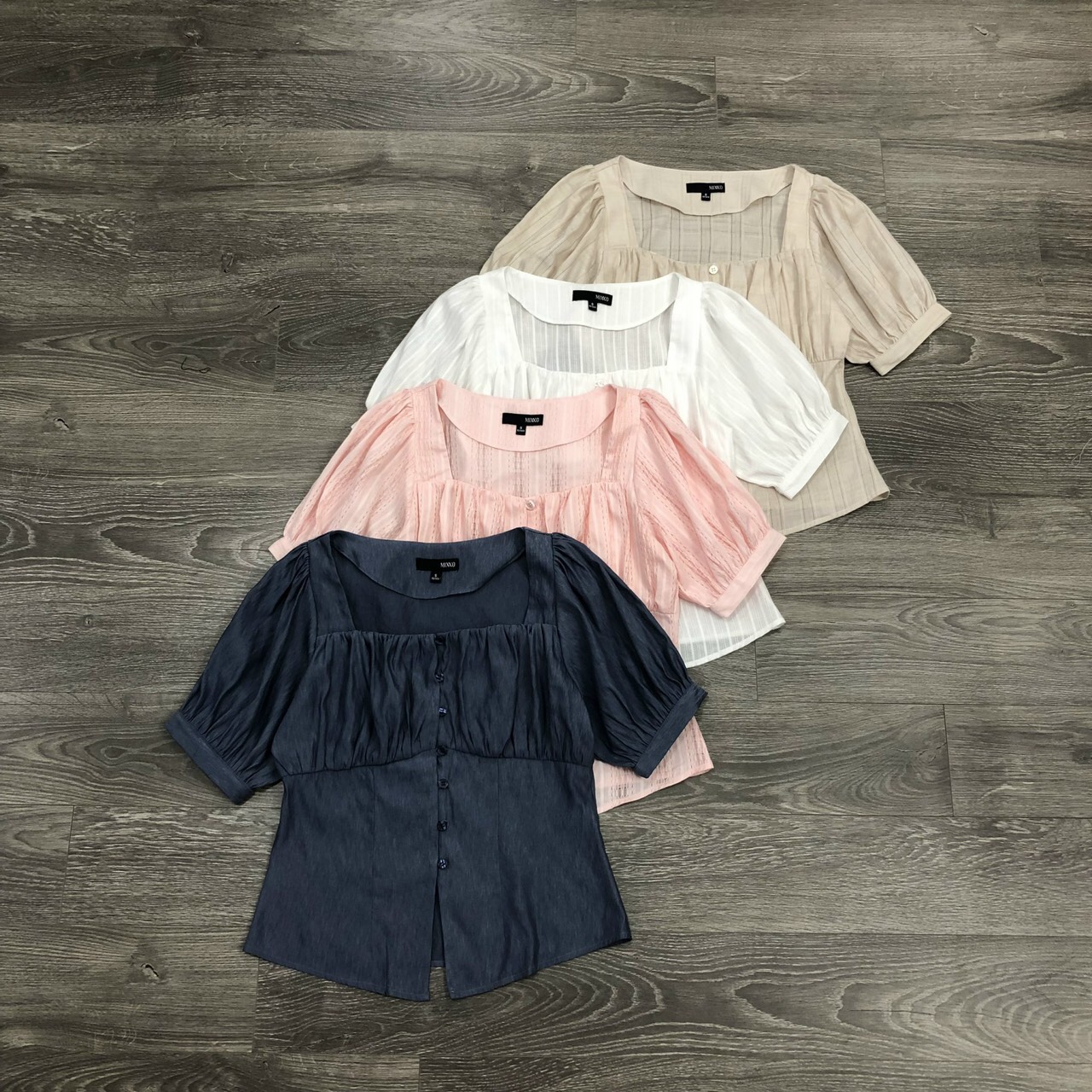 Áo Cổ Vuông Mixxo