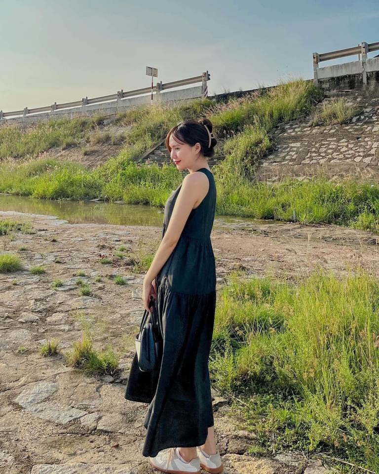 Đầm Midi Sát Nách Zara