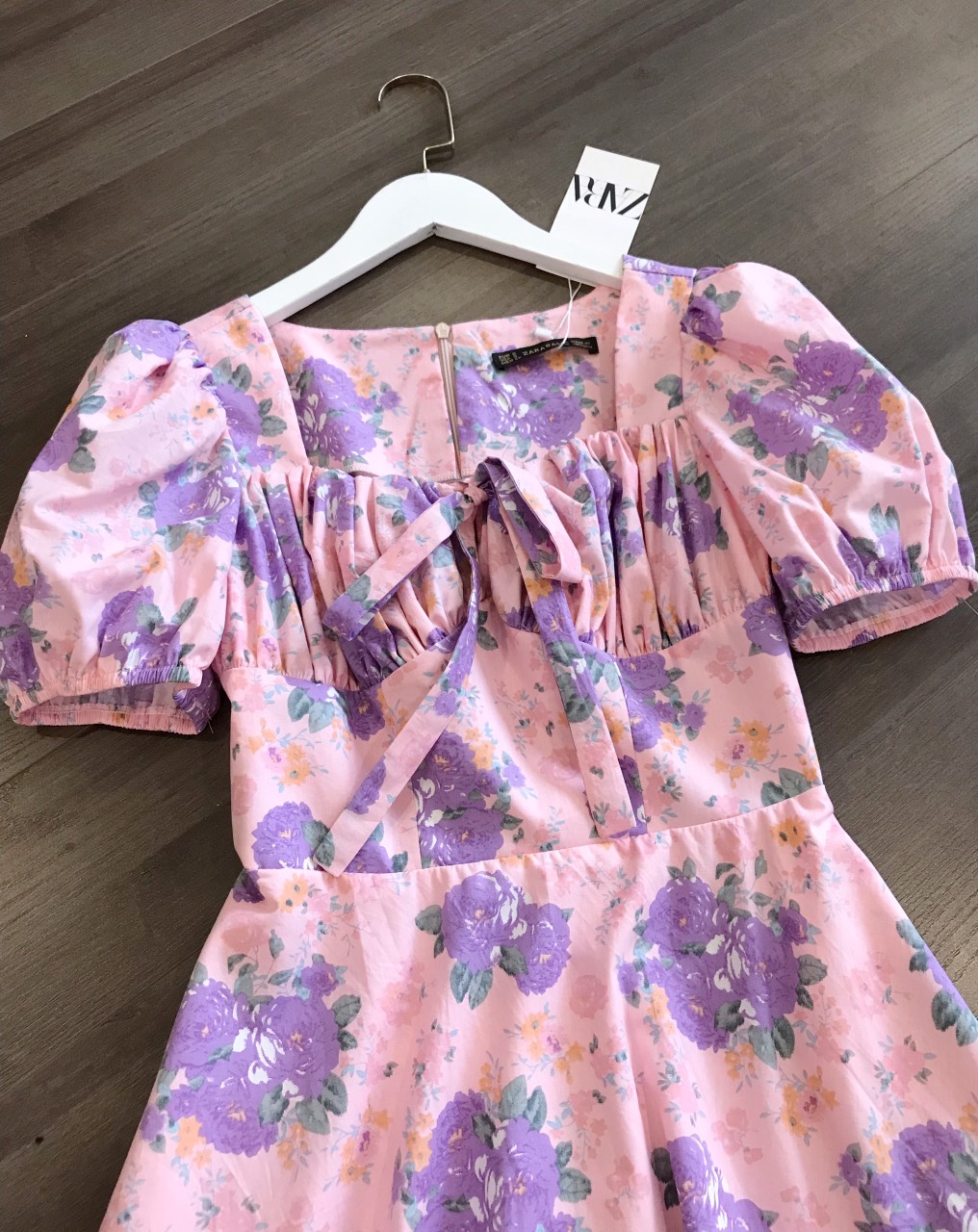 Đầm Hoa Cổ U Zara