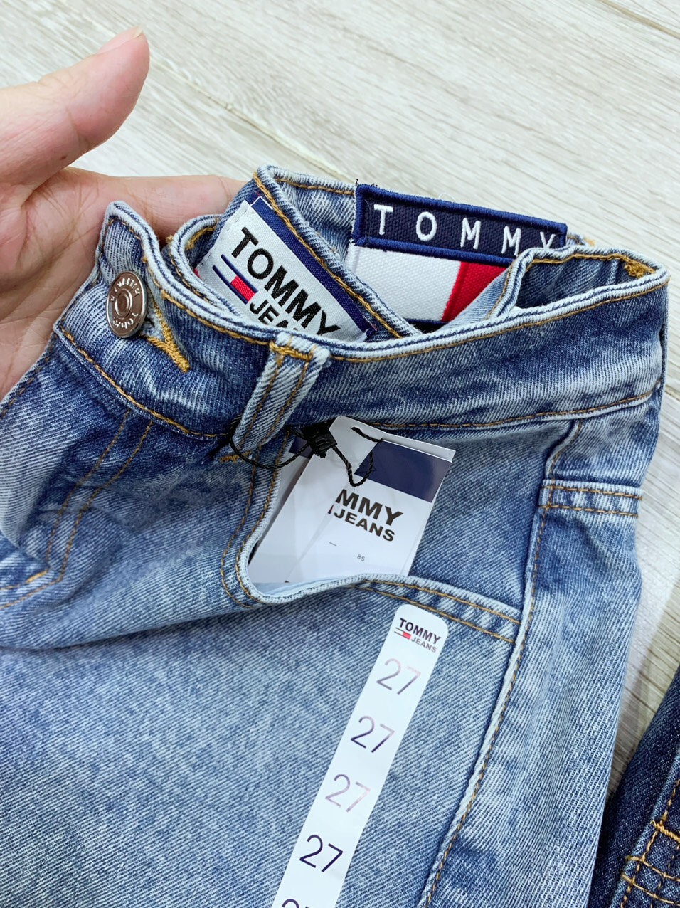 Quần Shorts Giả Váy Tommy 2 Màu