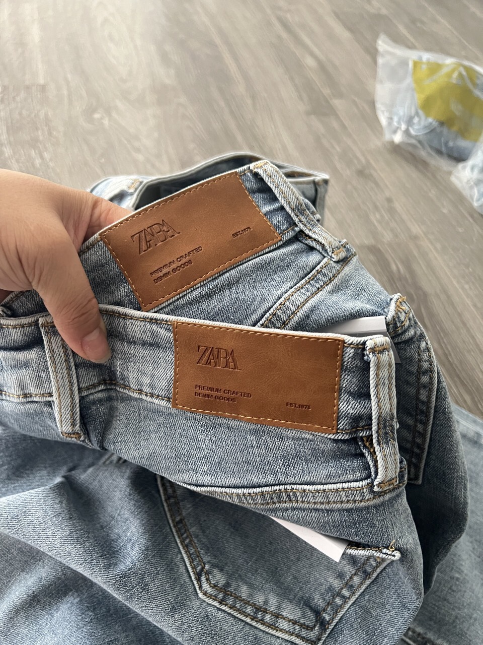 Quần Jean Ống Đứng Xanh Nhạt Zara