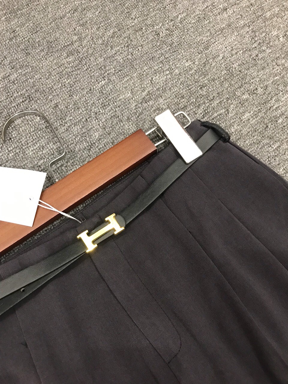 Quần Tây Ống Suông Kèm Belt Zara