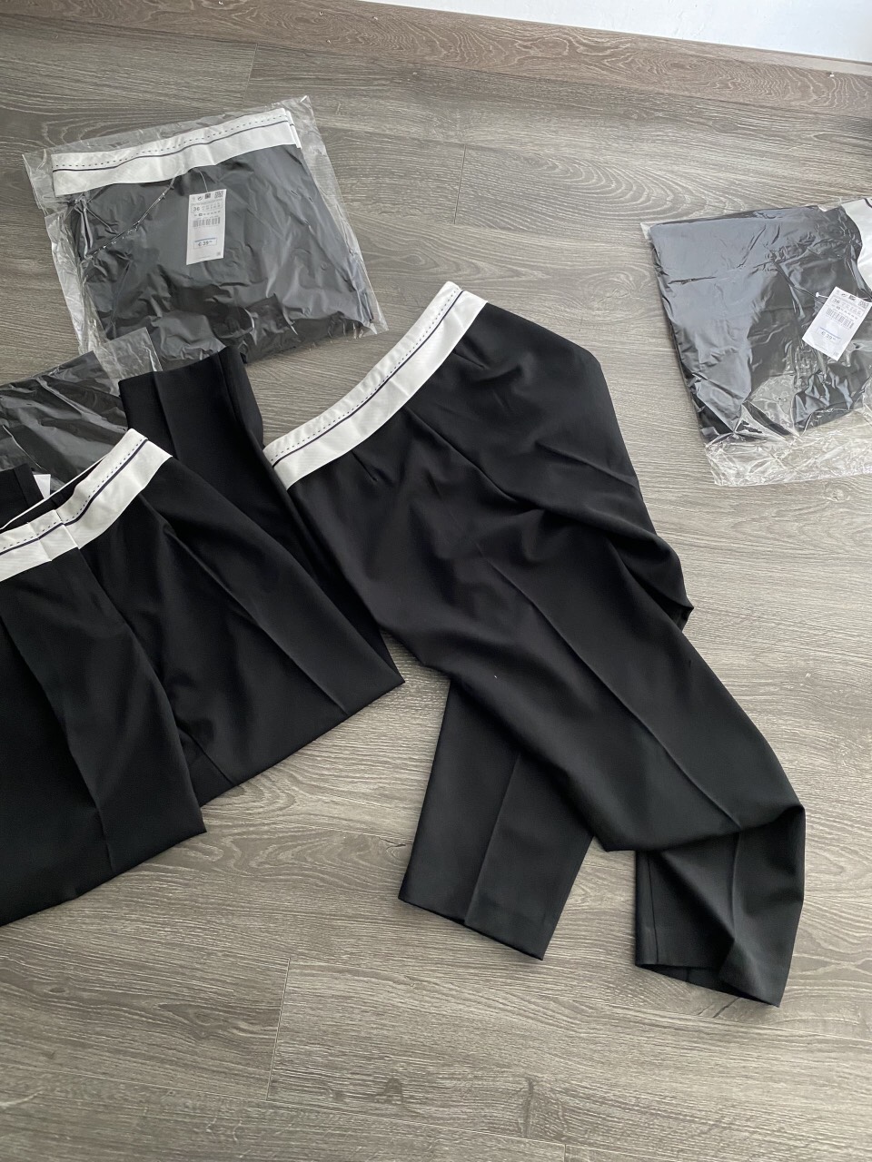 Quần Tây Viền Cạp Zara