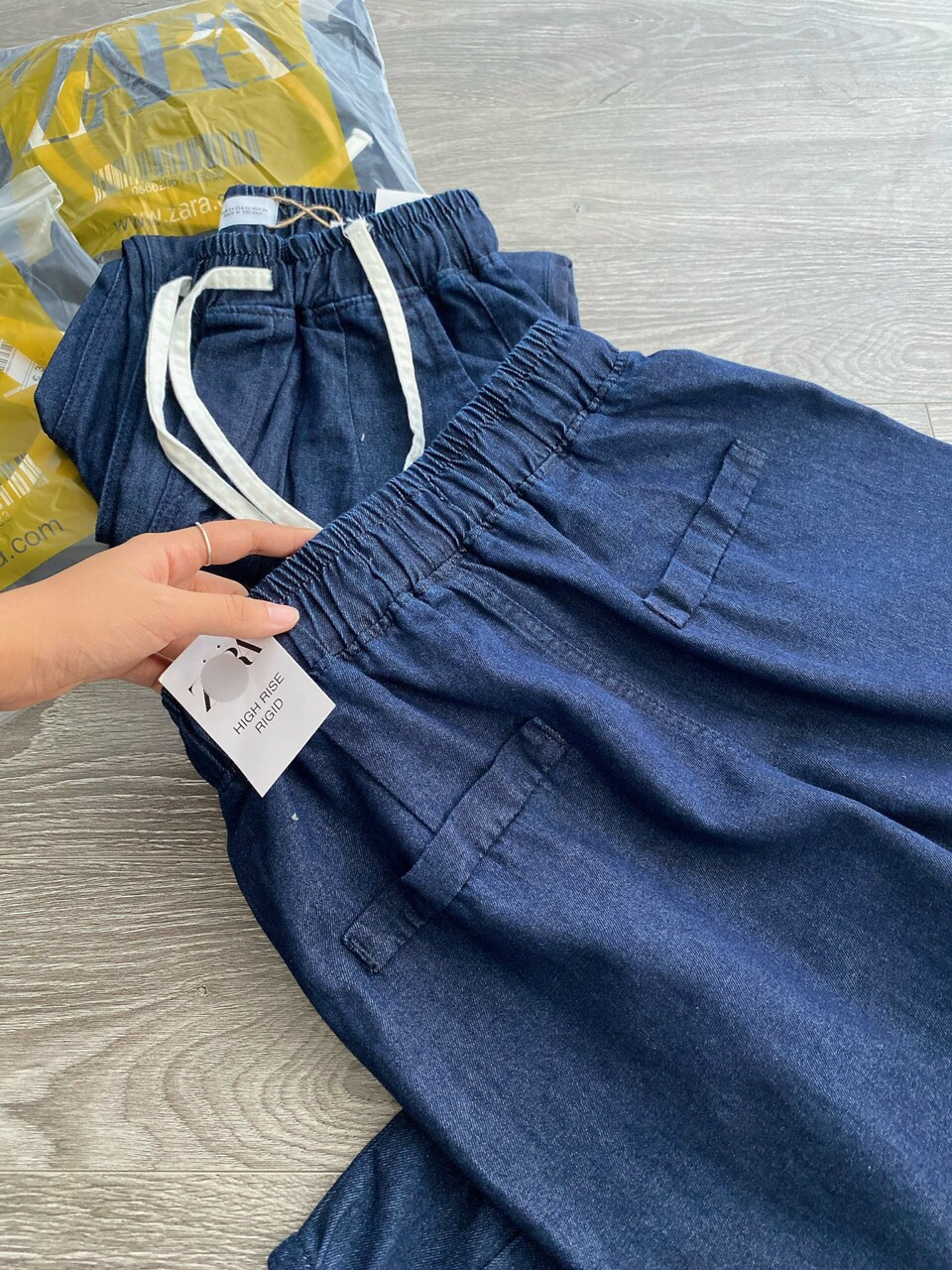 Quần Baggy Denim Bo Gấu Zara