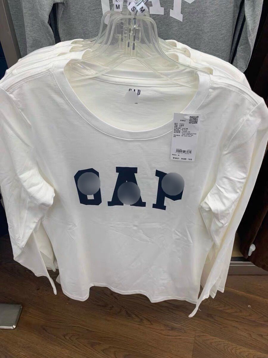 Áo Thun Trắng Dài Tay Gap