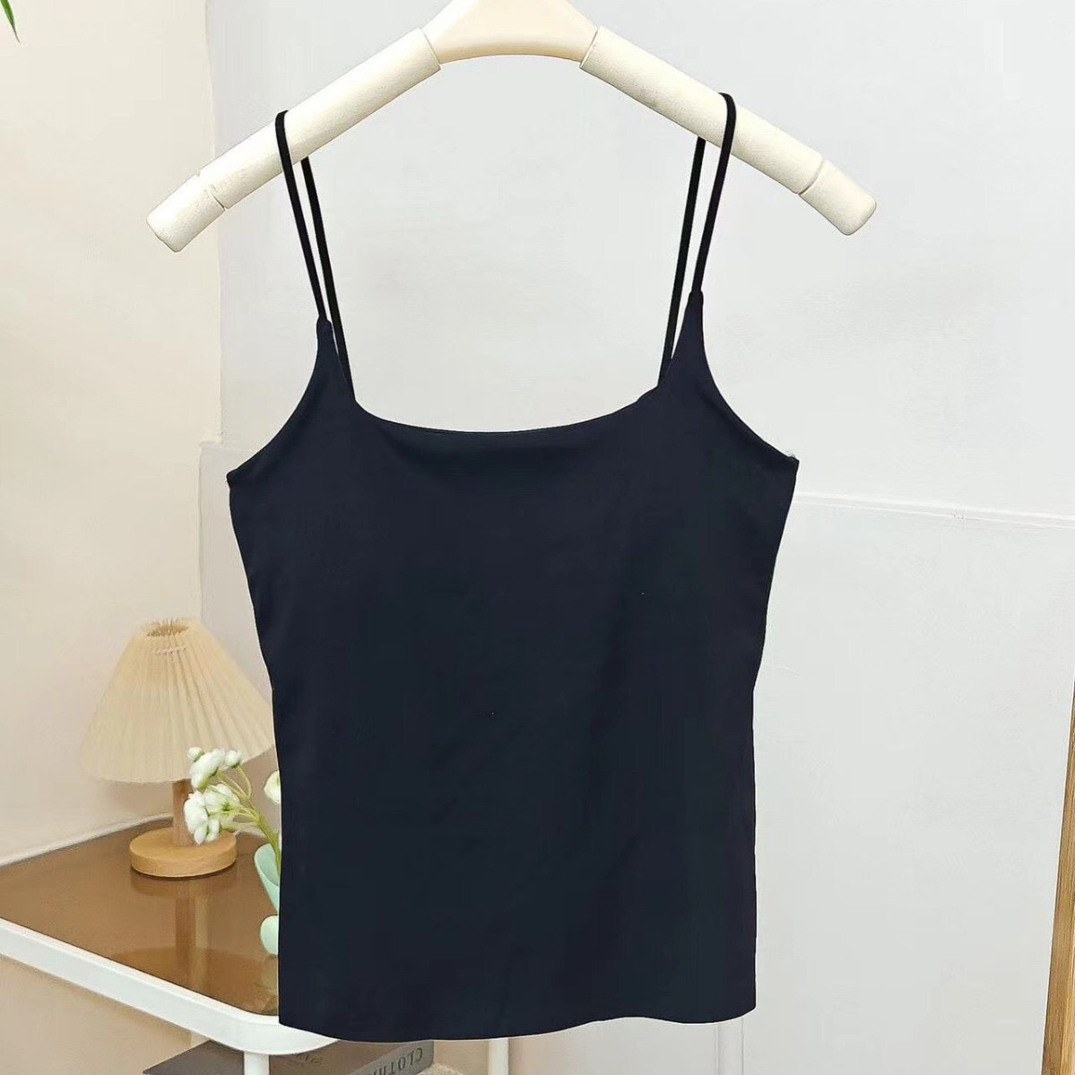 Áo 2 Dây Kèm Mút Ngực 3 Màu