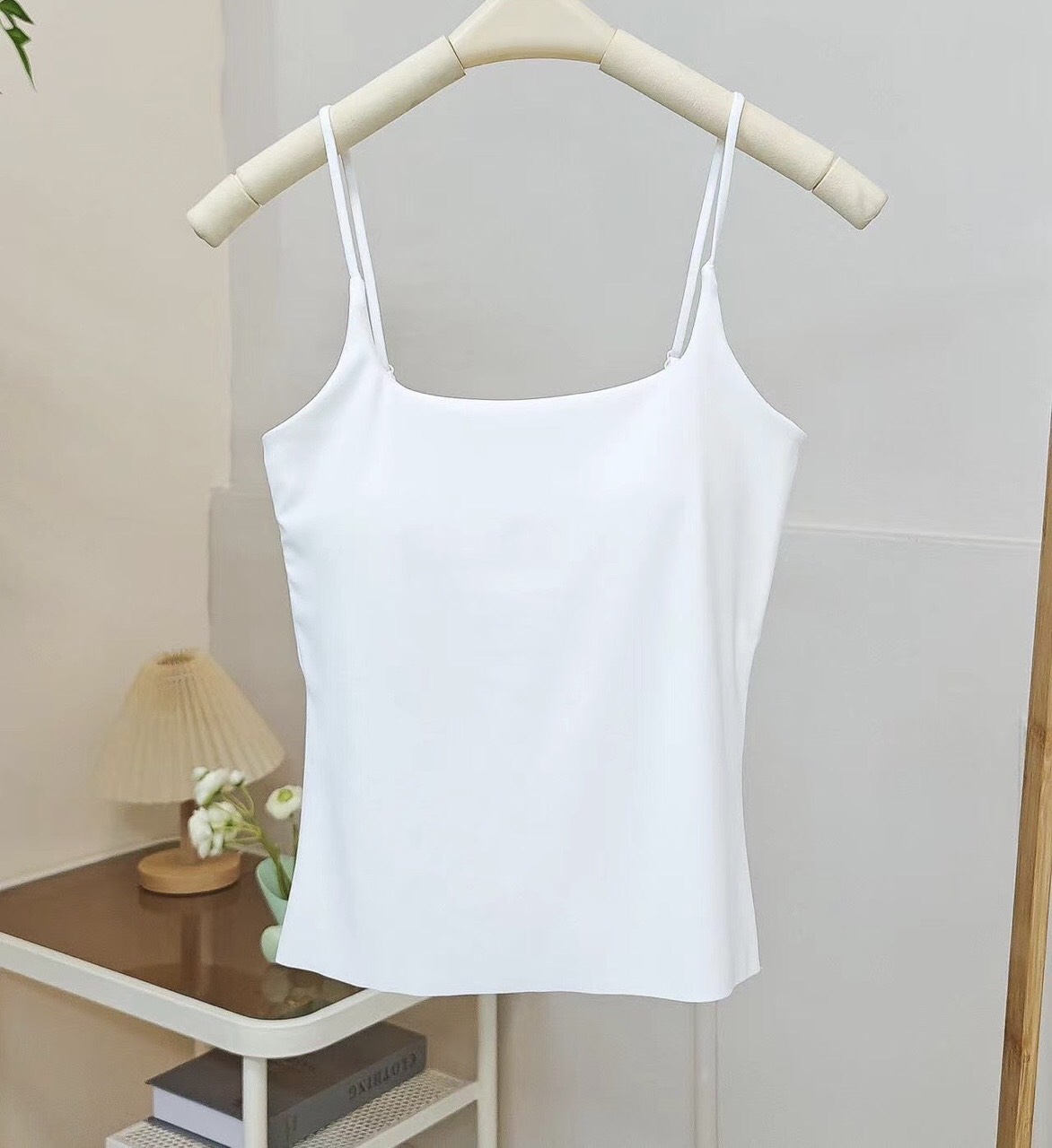 Áo 2 Dây Kèm Mút Ngực 3 Màu