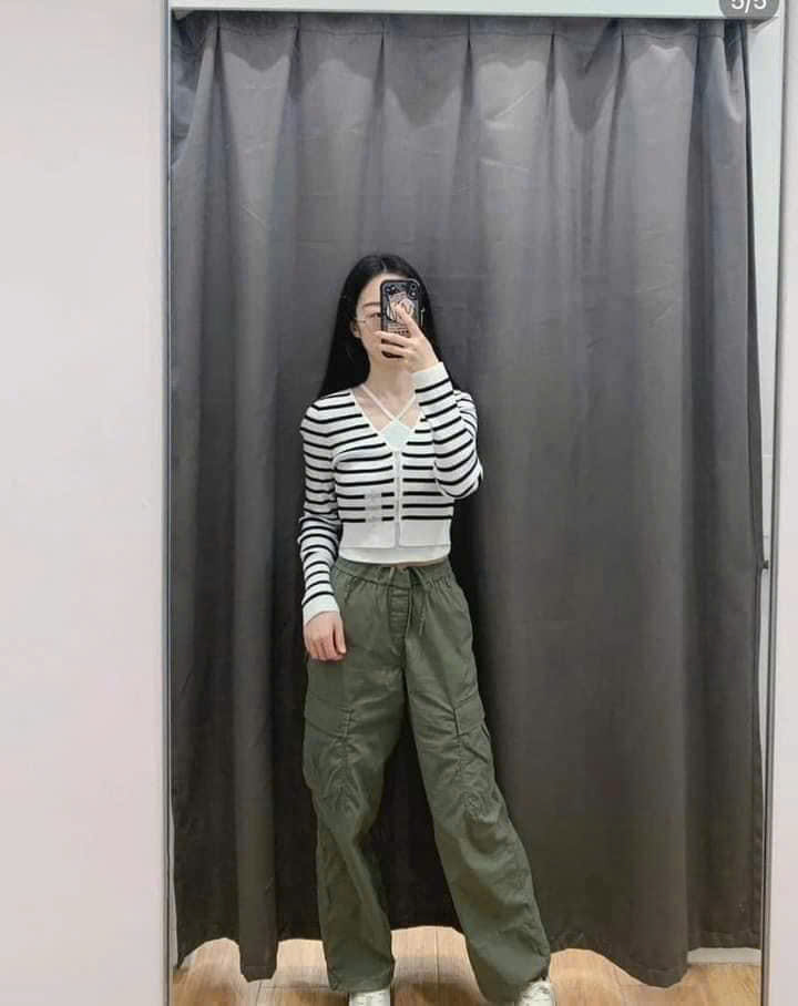 Cardigan Croptop Kẻ Ngang GU