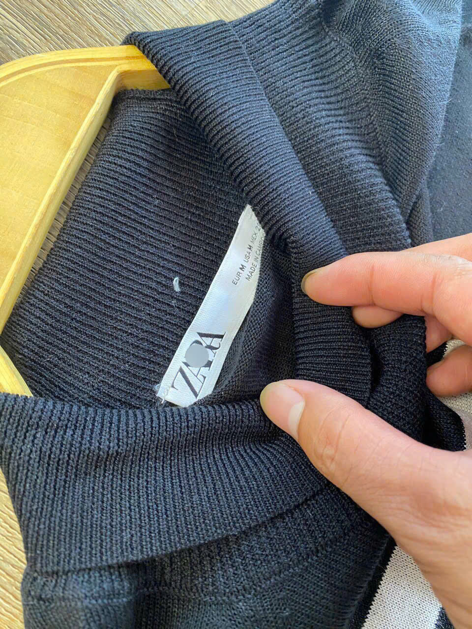 Áo Len Mỏng Cổ Lọ Zara