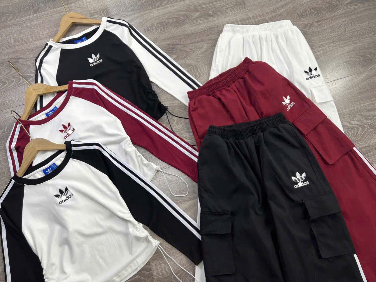 Sét Áo Và Quần Rút Eo Adidas