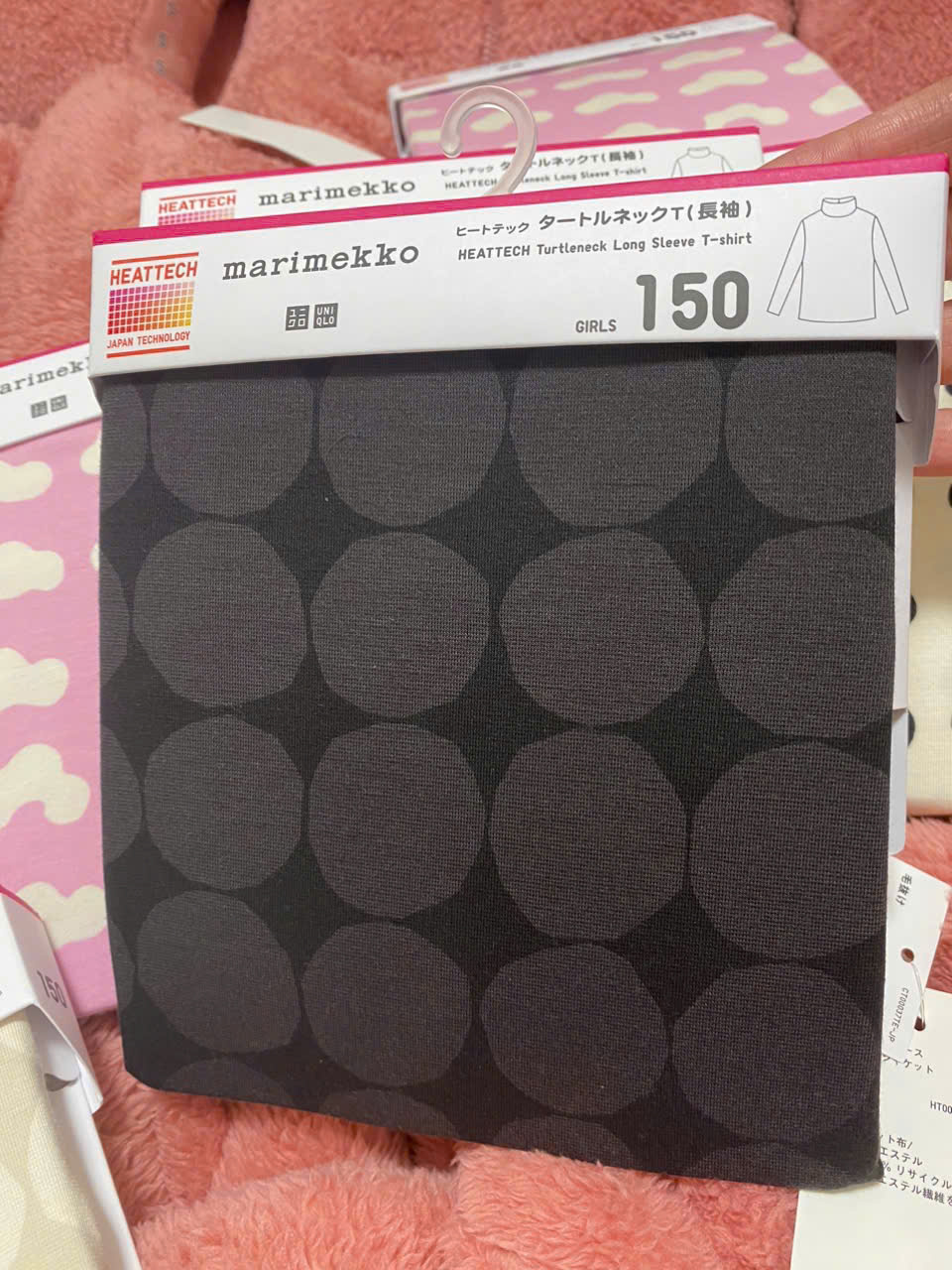 Áo Thun Cổ Lọ Marimekko Uniqlo