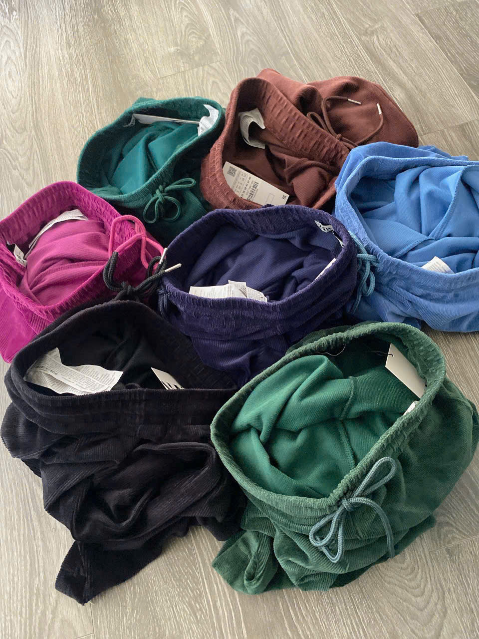 Quần Nhung Ống Suông Zara