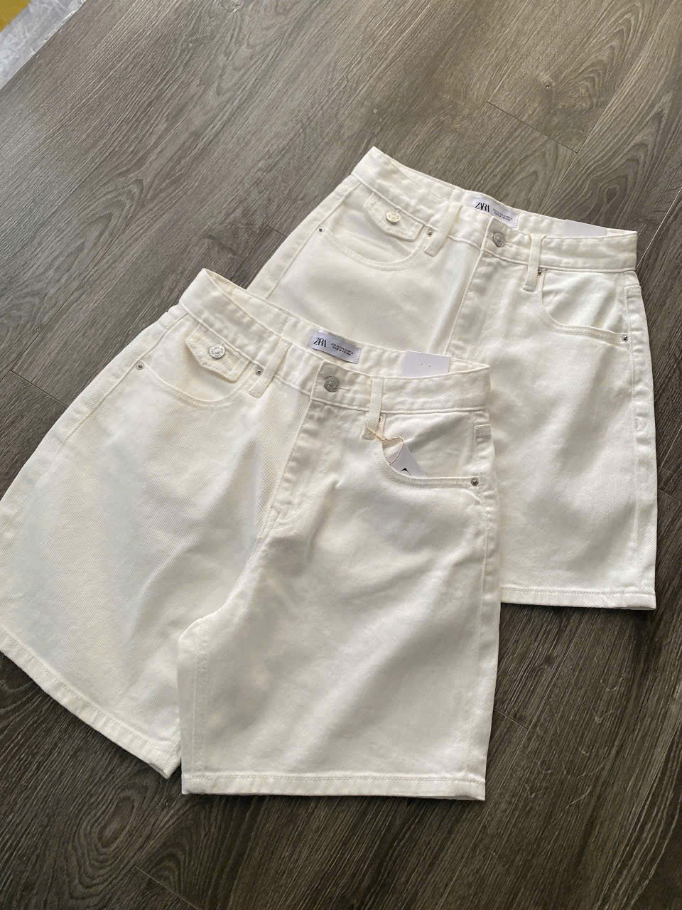 Quần Short Jean Trắng Zara
