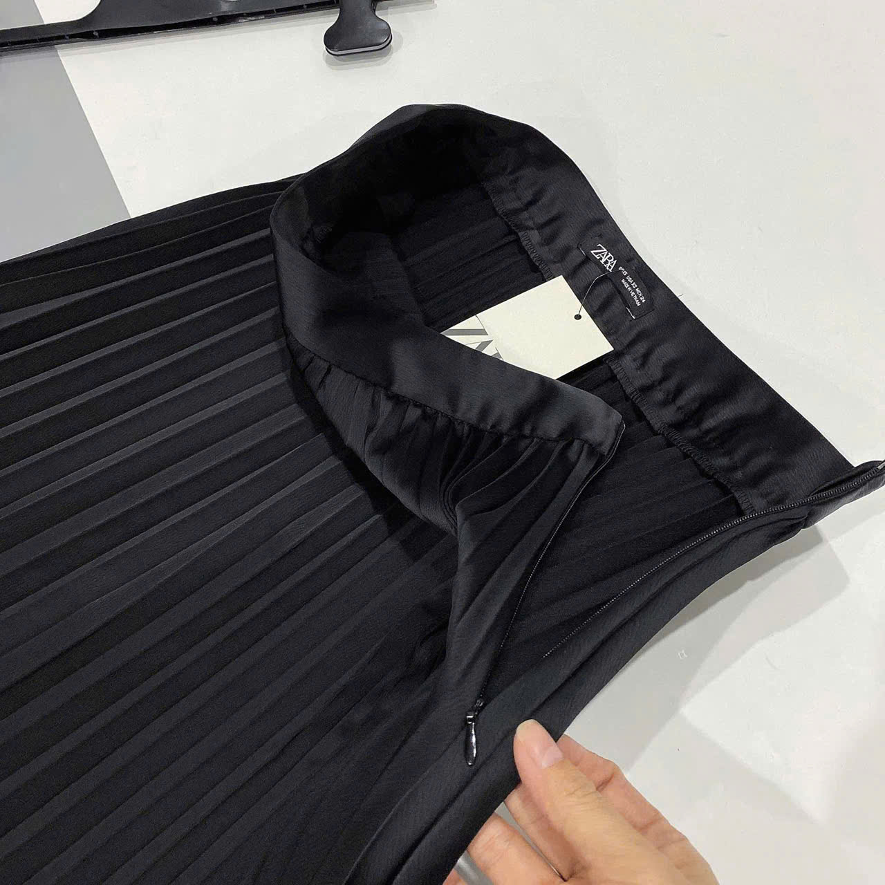 Chân Váy Dập Ly Zara