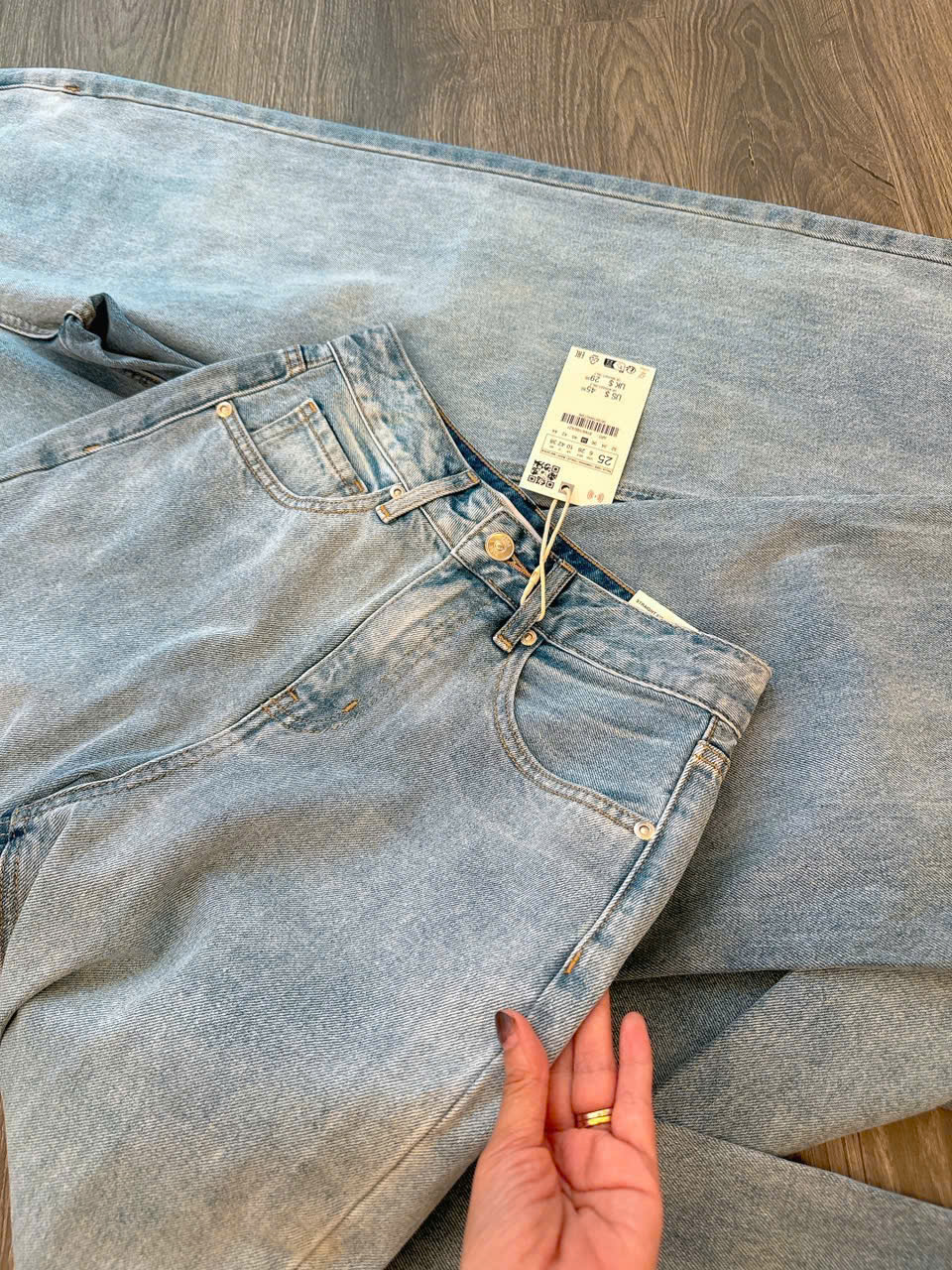 Quần Jean Ống Suông Xanh Nhạt Zara