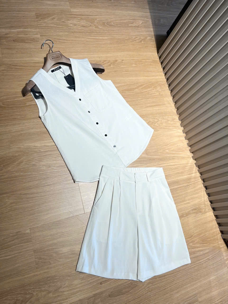 Sét Áo Và Quần Short Linen Elle