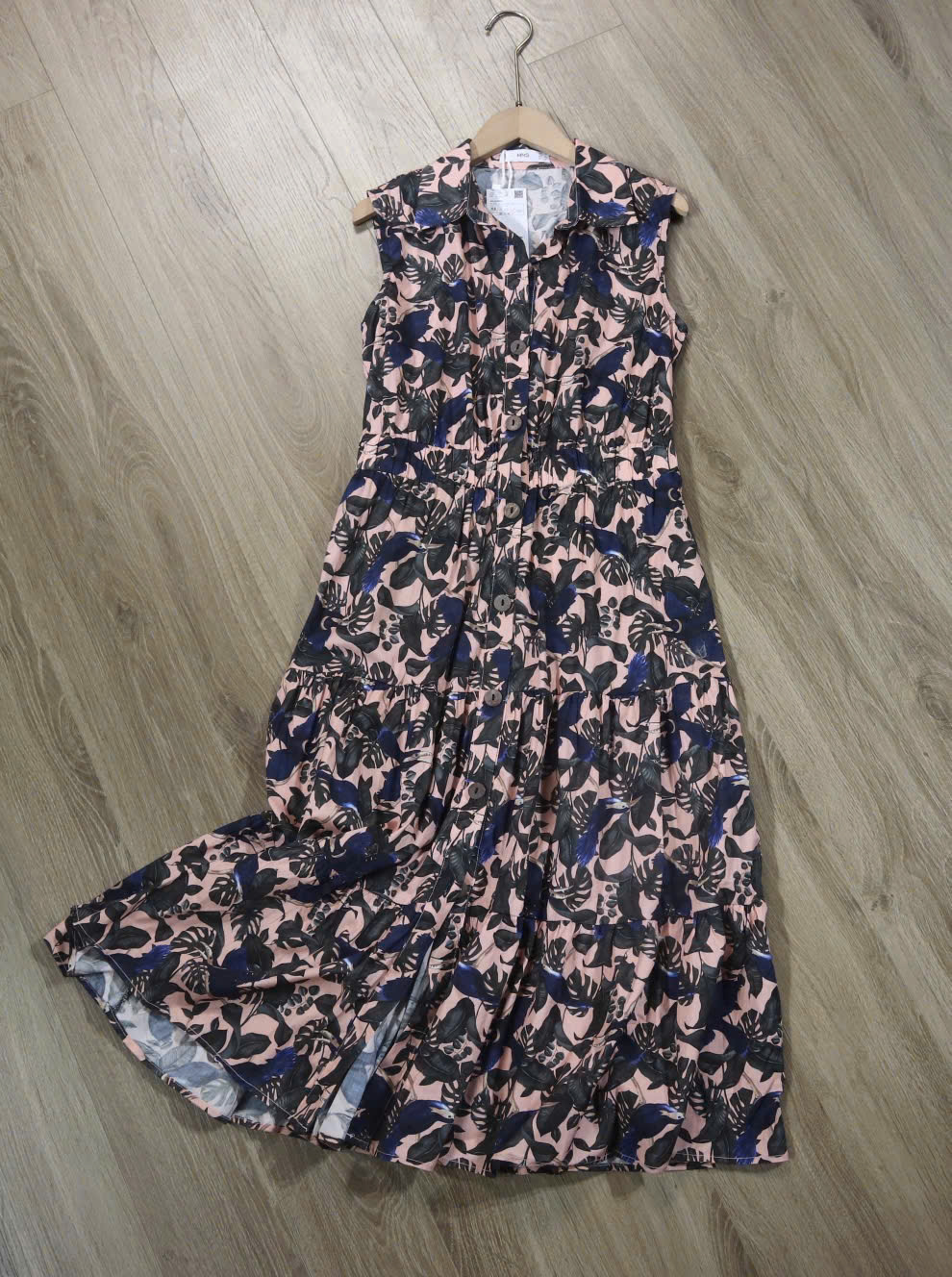 Đầm Sát Nách Mango Bo Chun