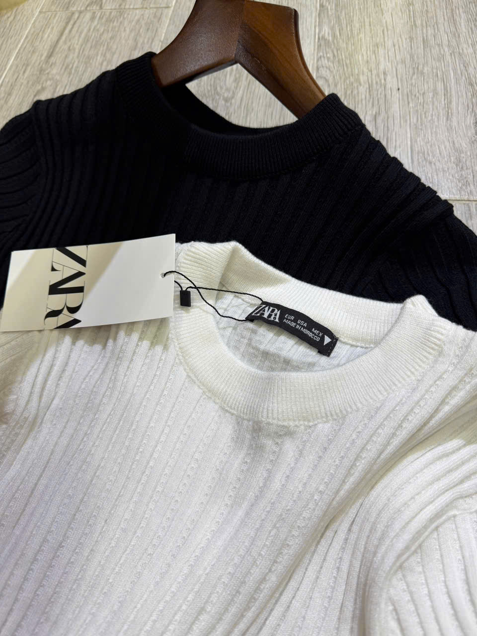 Áo Dệt Kim Cổ Tròn Zara