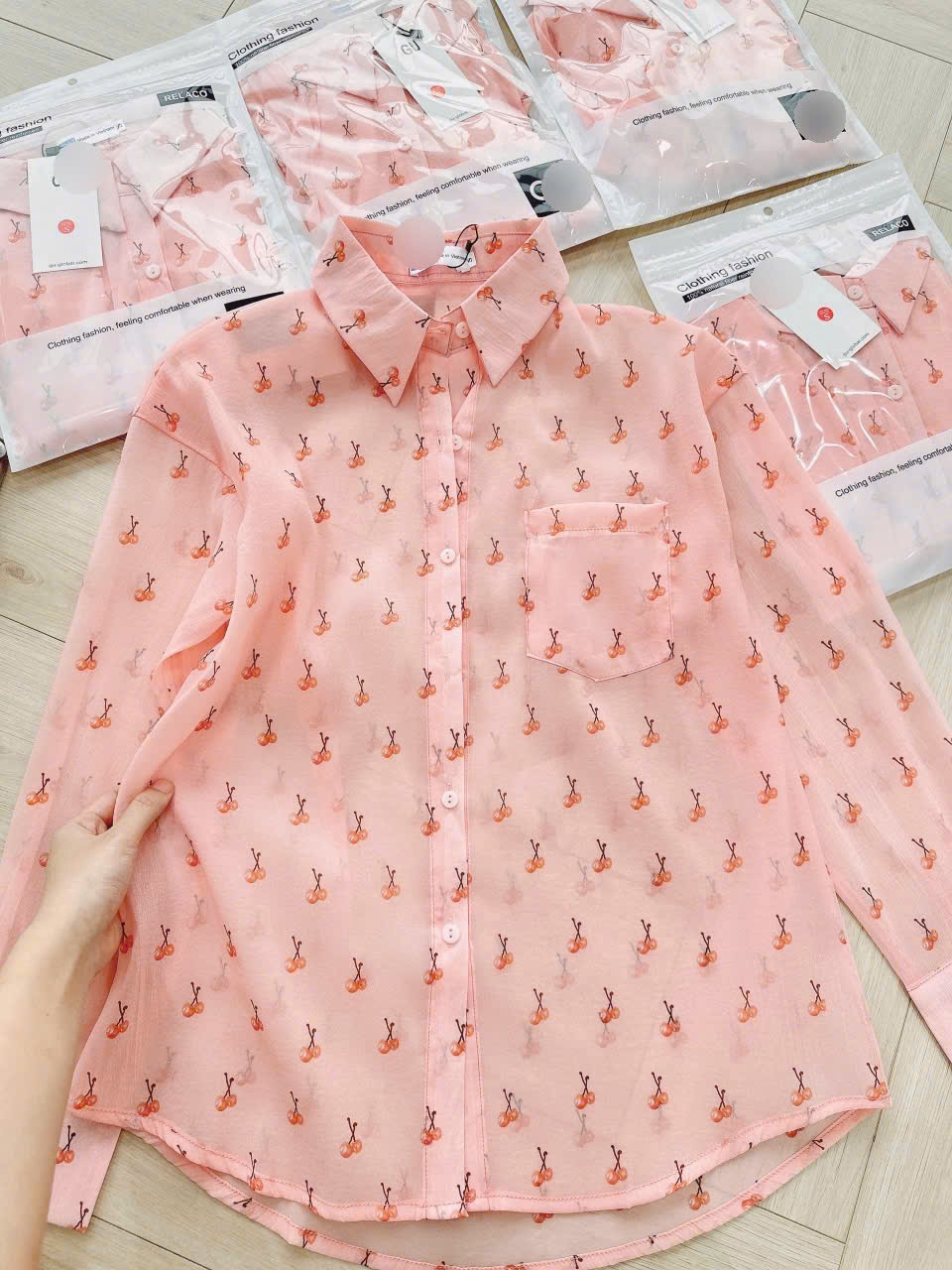 Áo Sơ Mi Họa Tiết Cherry Gu