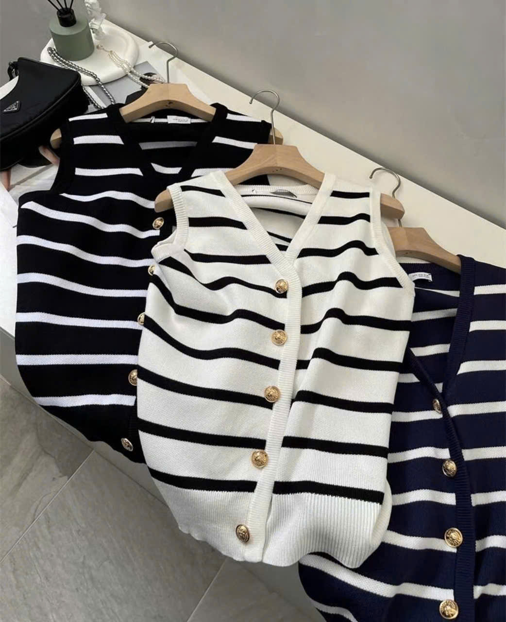 Áo Gile Kẻ Ngang Zara