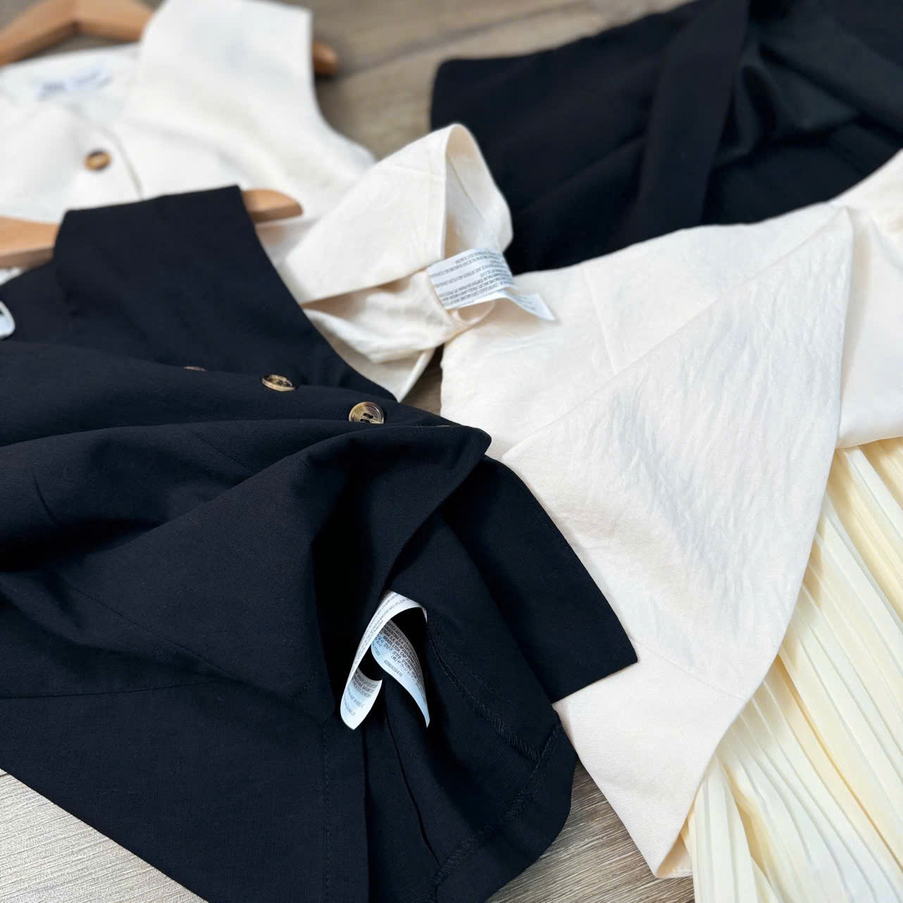 Sét Áo Gile Và Chân Váy Phối Voan Zara