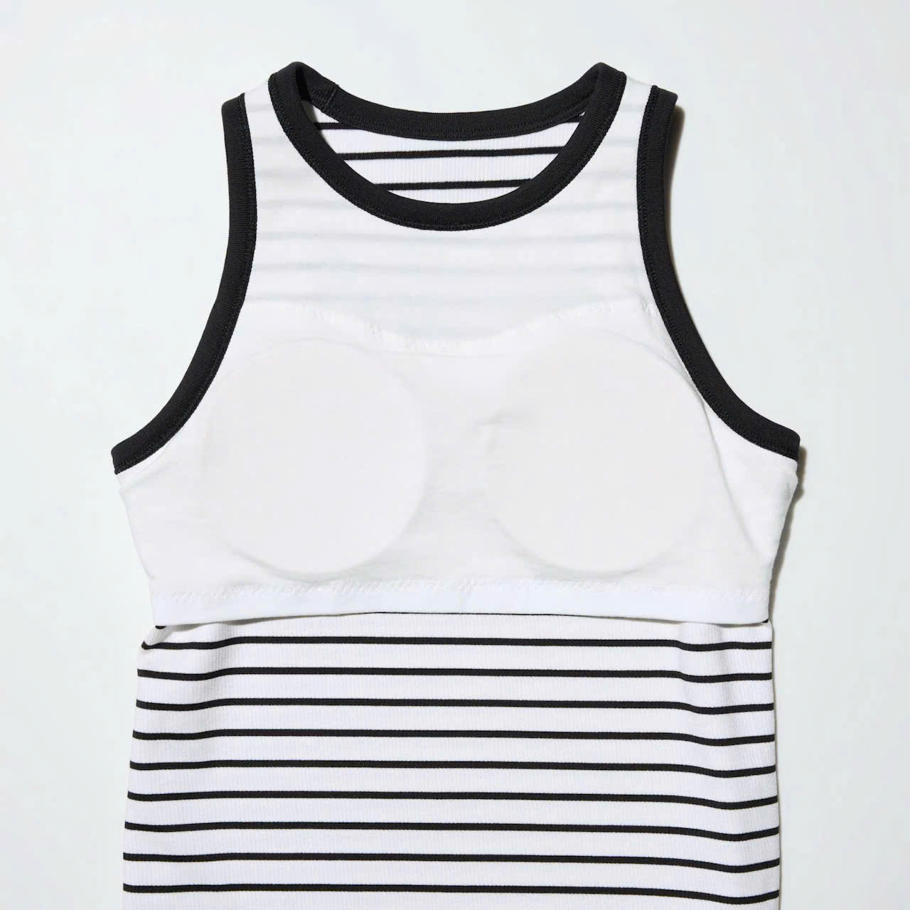 Áo 3 Lỗ Kèm Mút Uniqlo
