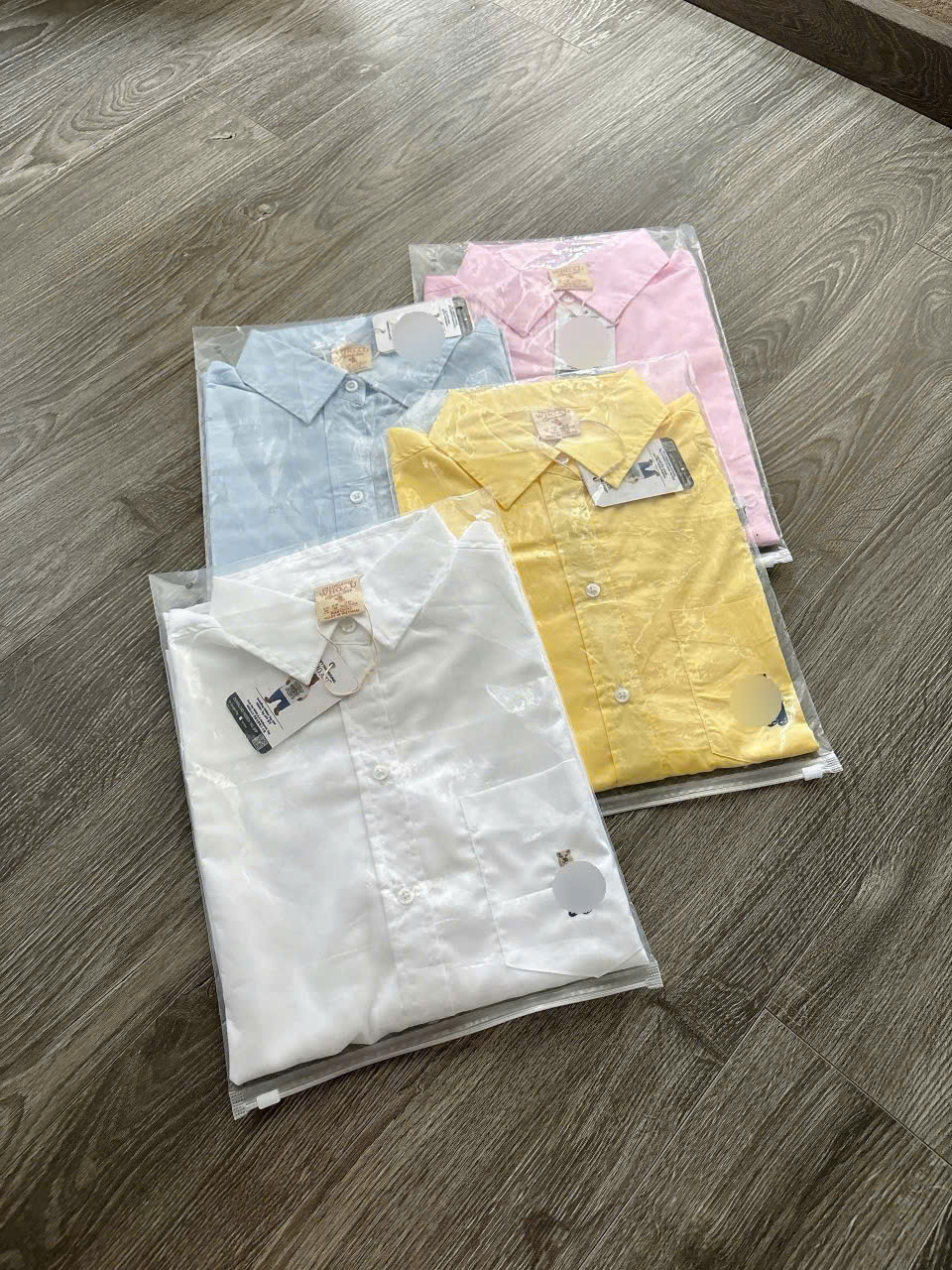 Áo Sơ Mi Ngắn Tay Whoau